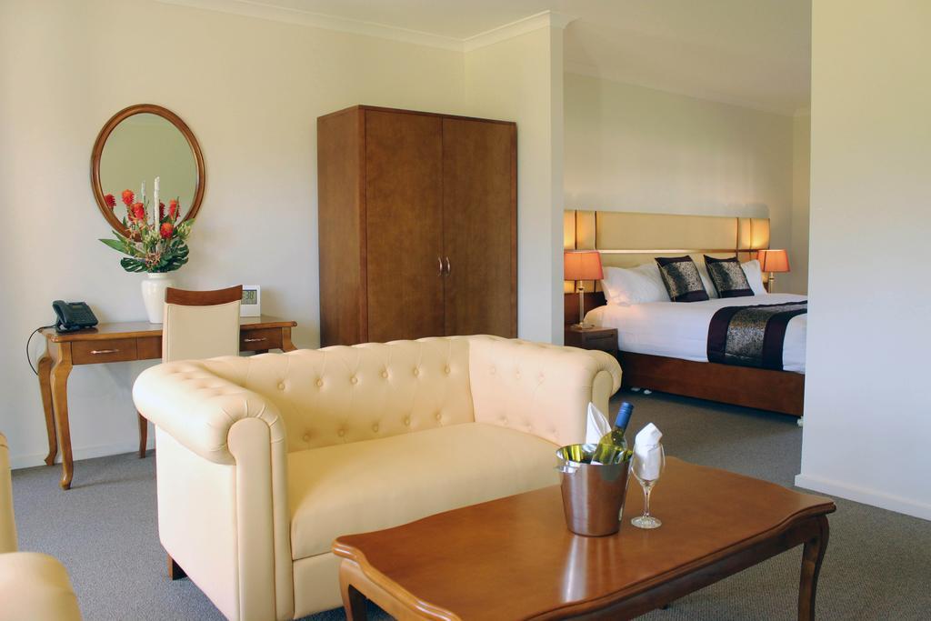 Foothills Hotel Lilydale Room photo