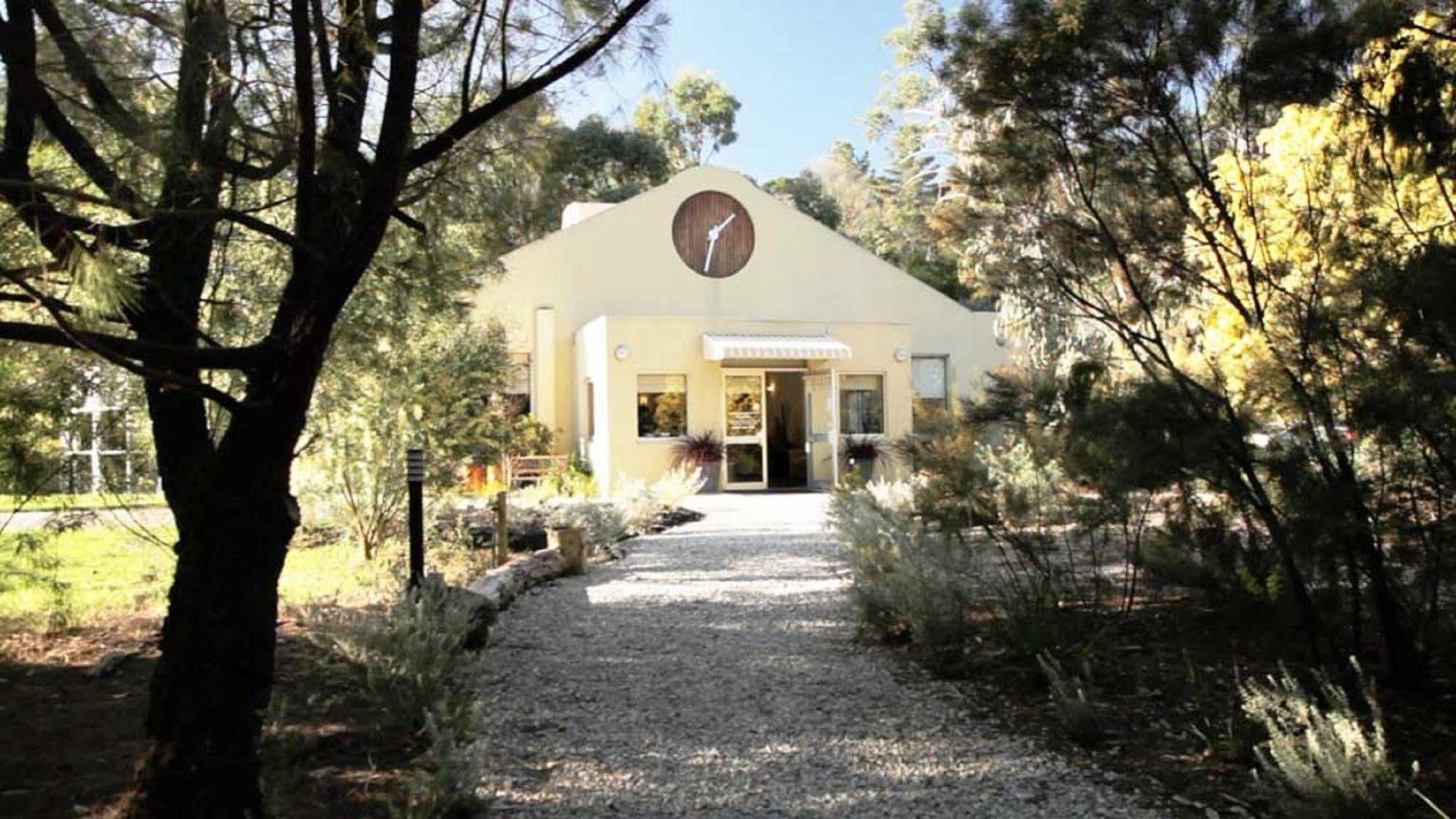 Foothills Hotel Lilydale Exterior photo